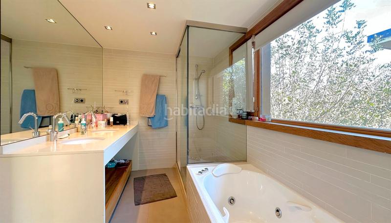 Foto d6ddde37-562c-4a67-90da-2fa6893f2908. Chalet mit kamin heizung parking pool in Golf-Can Trabal Sant Cugat del Vallès