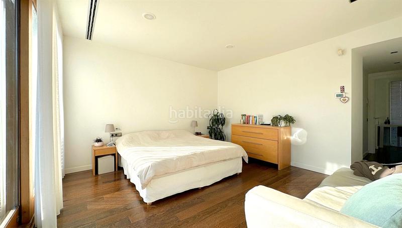 Foto ef360946-6499-40b8-bcec-0a64cfc93b79. Chalet con camino riscaldamento parcheggio piscina in Sant Cugat del Vallès