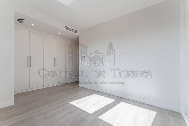 Foto 142e79c4-a650-4230-abeb-26238efd6417. Rent penthouse with heating parking pool in Valdepastores-Las Encinas Boadilla del Monte