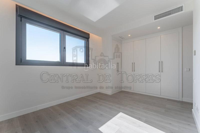 Foto 81e547ba-23d2-4373-96f1-589503a19822. Rent penthouse with heating parking pool in Valdepastores-Las Encinas Boadilla del Monte