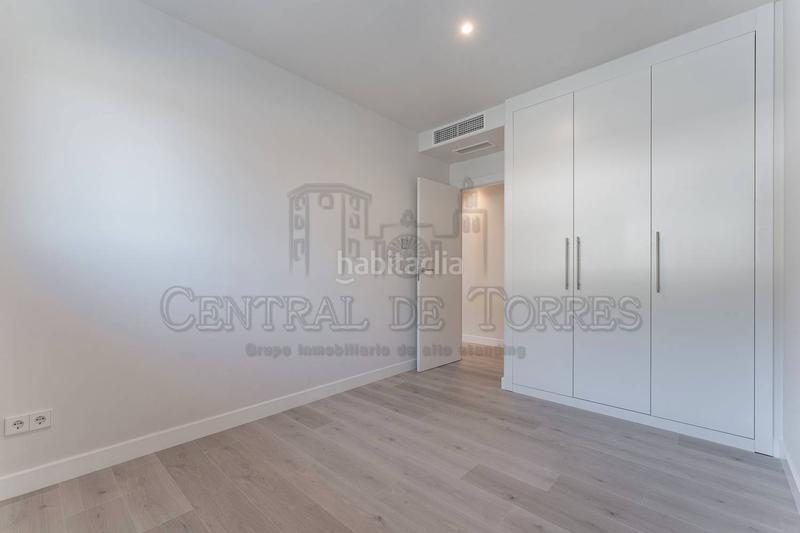 Foto 9c9d1ee6-65ac-43bf-9f45-032d1cb4c76e. Rent penthouse with heating parking pool in Valdepastores-Las Encinas Boadilla del Monte