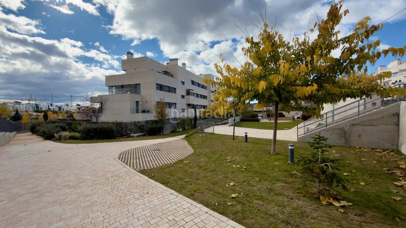 Foto 5648265e-3ff8-4843-bac5-c55c42040a74. Rent ground floor with heating parking pool in Valenoso Boadilla del Monte