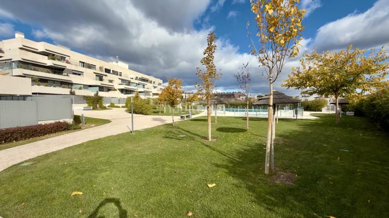 Foto 95da6432-cc96-4672-b430-c4f5d88683c7. Rent ground floor with heating parking pool in Valenoso Boadilla del Monte