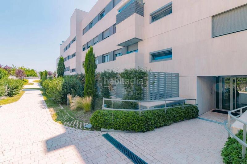 Foto d34ca93e-8eb2-4e85-a40a-c53b9e30552e. Affitto piano terra con riscaldamento parcheggio piscina in Boadilla del Monte