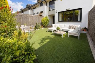 Rent Semi detached house  Calle francisco pizarro
