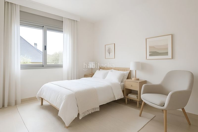 Foto b0756bfd-5f42-42c1-9993-15ab5cd28f14. Àtic amb xemeneia calefacció aparcament piscina a Sant Cugat del Vallès