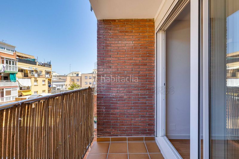 Foto fa2ebd3e-546e-4220-ba62-bc3d26b093b3. Pis amb calefacció a El Coll Sant Cugat del Vallès