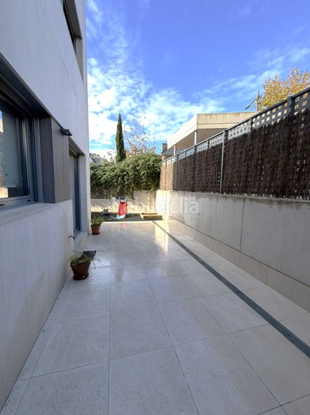 Foto 7a3037a4-987e-4a72-ab16-4e30346238e6. Lloguer planta baixa amb calefacció aparcament piscina a Boadilla del Monte