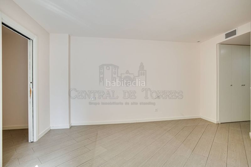 Foto 08381089-20ac-4dd9-94e3-0523430dd412. Ground floor with heating parking pool in Turó de Can Mates Sant Cugat del Vallès