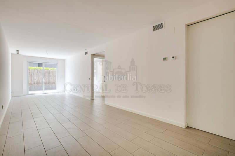 Foto dc03b20b-81dc-45e6-af8a-d8b9eefacb63. Ground floor with heating parking pool in Turó de Can Mates Sant Cugat del Vallès