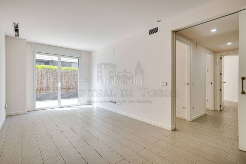 Foto f5340b5e-4486-4082-bed7-37a97cd9acab. Ground floor with heating parking pool in Turó de Can Mates Sant Cugat del Vallès