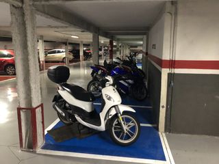 Alquiler Parking moto en Carrer girona, 21