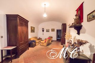 Casa  Carrer major. Con posibilidades