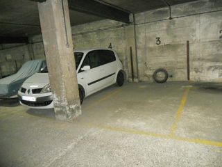 Parking voiture  Carrer florenci valls. Plaza de aparcamiento en venta