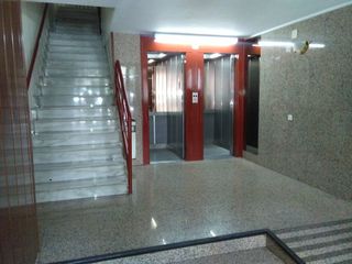 Rent Office space in Bogatell, 43. Oficinas en sta coloma-san adria