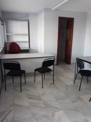 Alquiler Oficina  Carrer bogatell. Oficina en sant adriá del besos